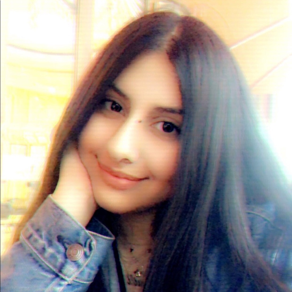 Meet your Posher, Emili